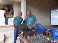  Wanafunzi wakishuguulika na PA System